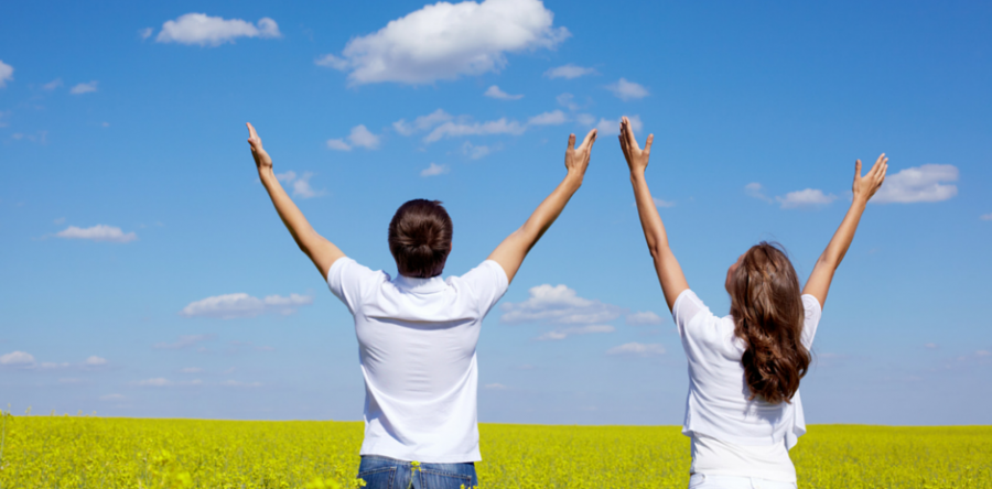 PHOTO-DAILY-INSPIRATION-POWER-IN-PRAISE-900x444